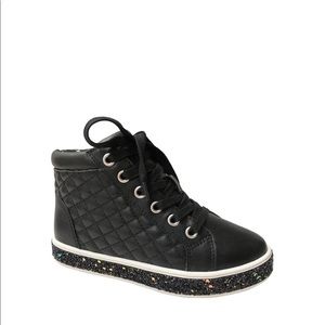 Girls Glitter Quilted Faux Leather Hightop Shoes.